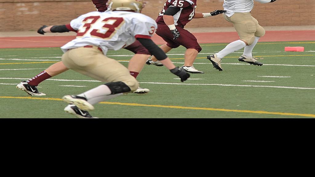 FOOTBALL Bismarck beats up Fargo Davies High School