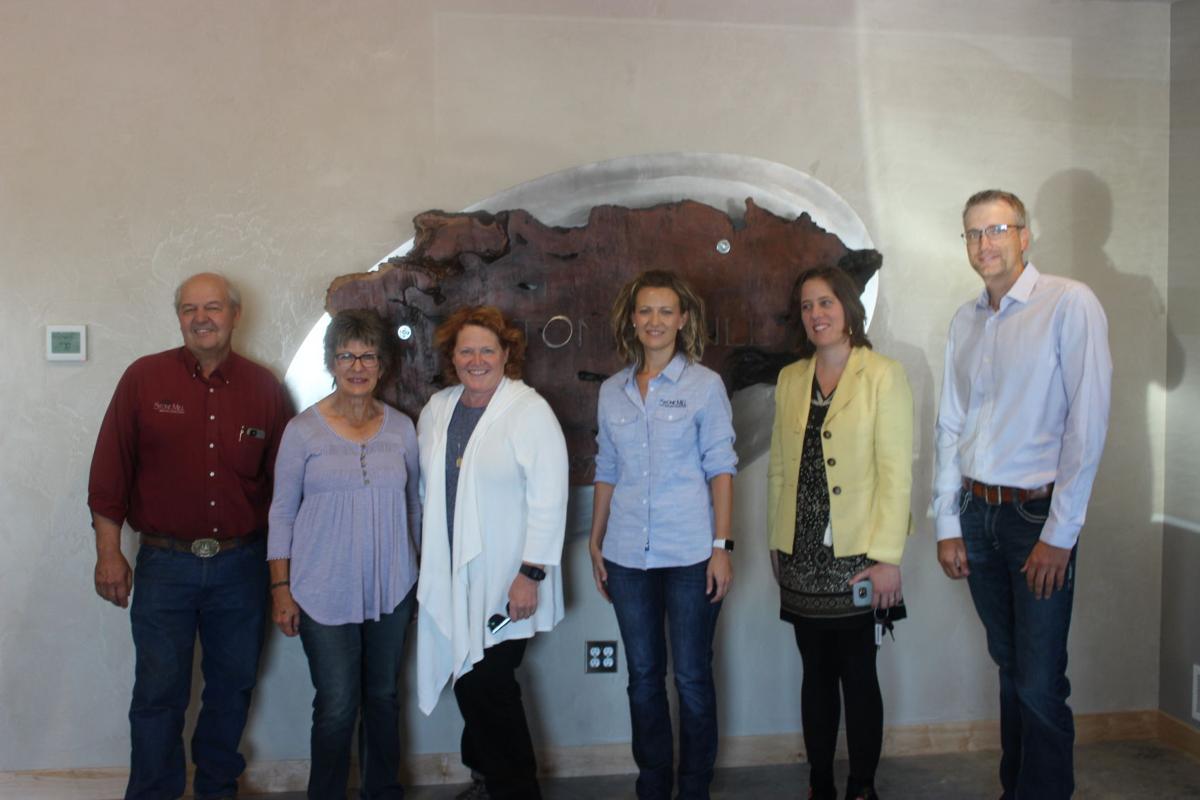 Heitkamp listens to needs of flax processing facility in Richardton