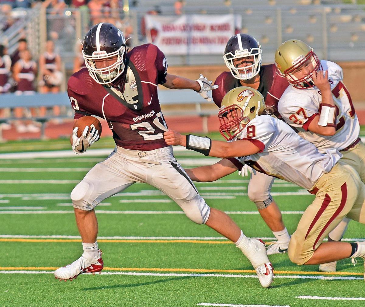 082717-spt-football.jpg