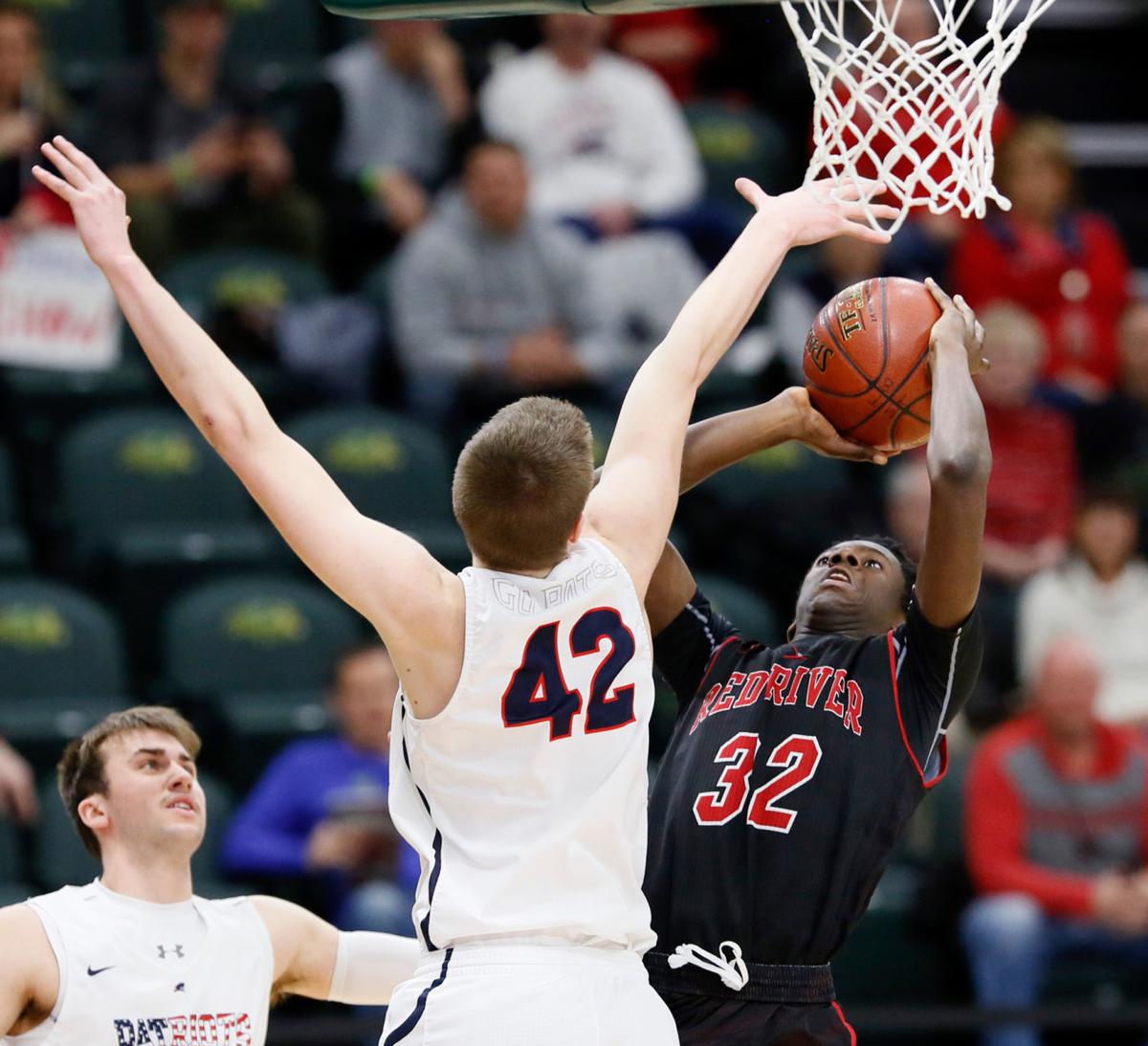 Sipes Leads Patriots Past Red River Basketball Bismarcktribune Com