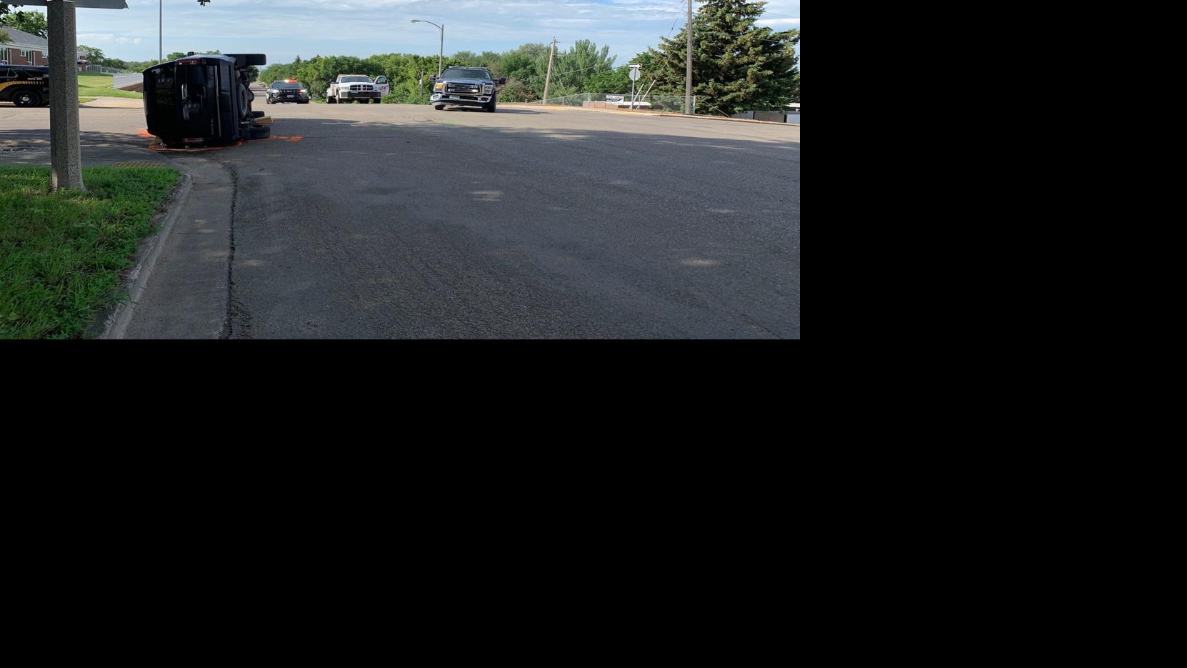 Bismarck police officer injured in twovehicle crash Bismarck