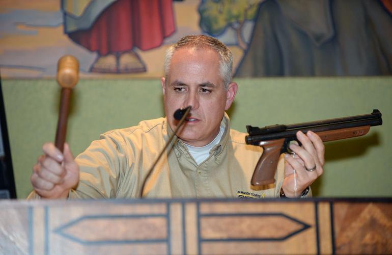 031816-nws-Auction01