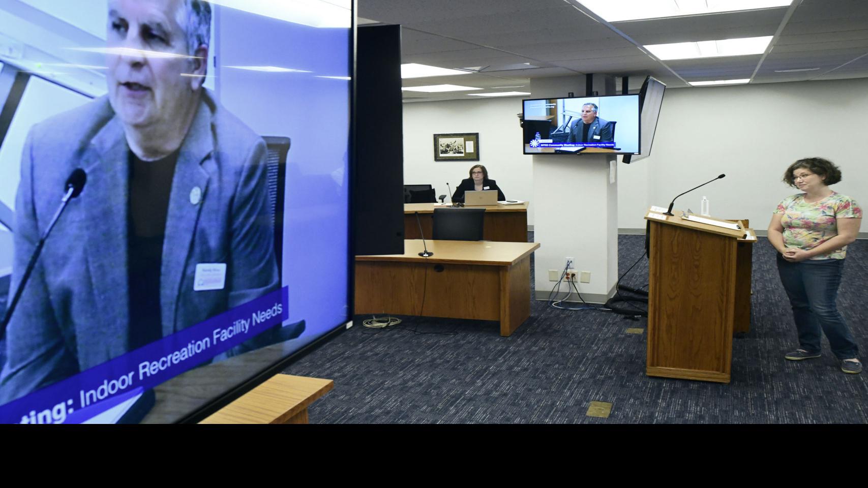 Residents Question Survey Recreation Center Plans At Bismarck Park District Meeting Local News For Bismarck Mandan North Dakota Bismarcktribune Com