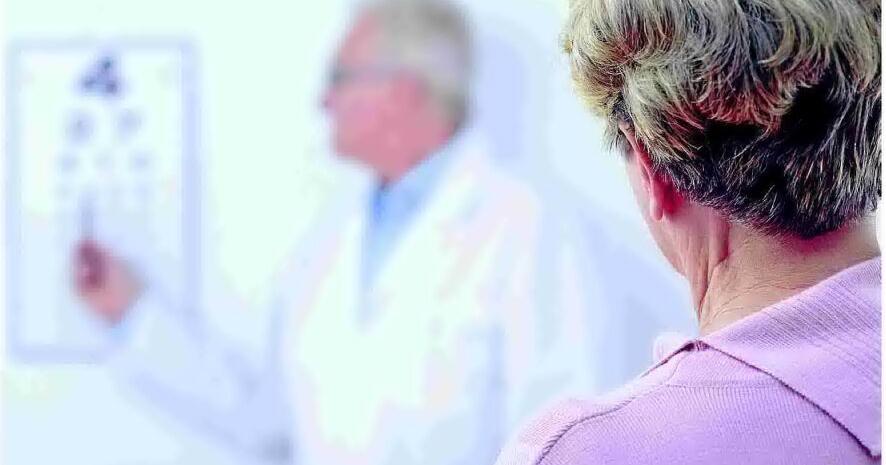 Eye doctors turn to lucrative laser surgery