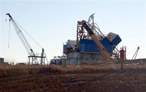Drilling rig collapses near Belfield