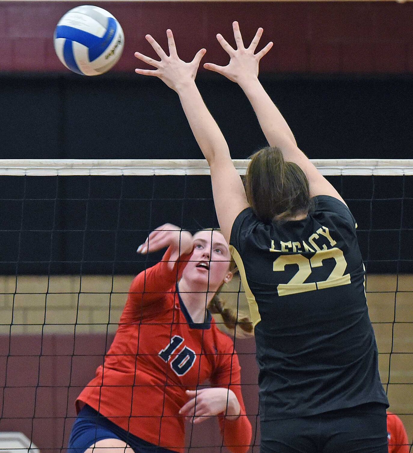 Century Volleyball Dominates Legacy to Reach 10th Consecutive Title Appearance