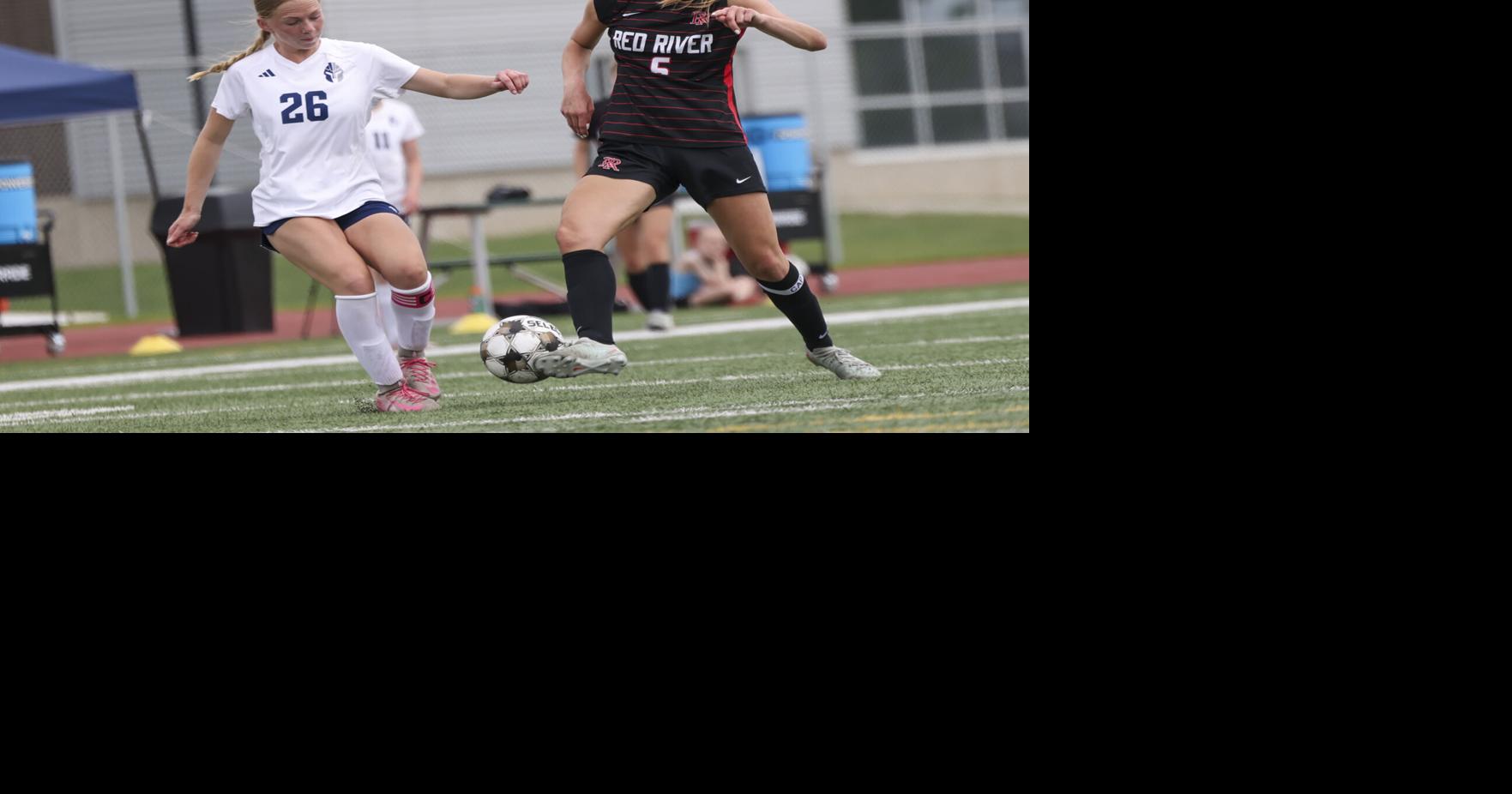 Hodny's late first-half goal sparks Red River past Minot North