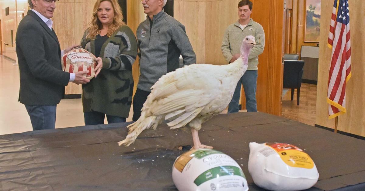 Governor notes good behavior in North Dakota turkey pardon