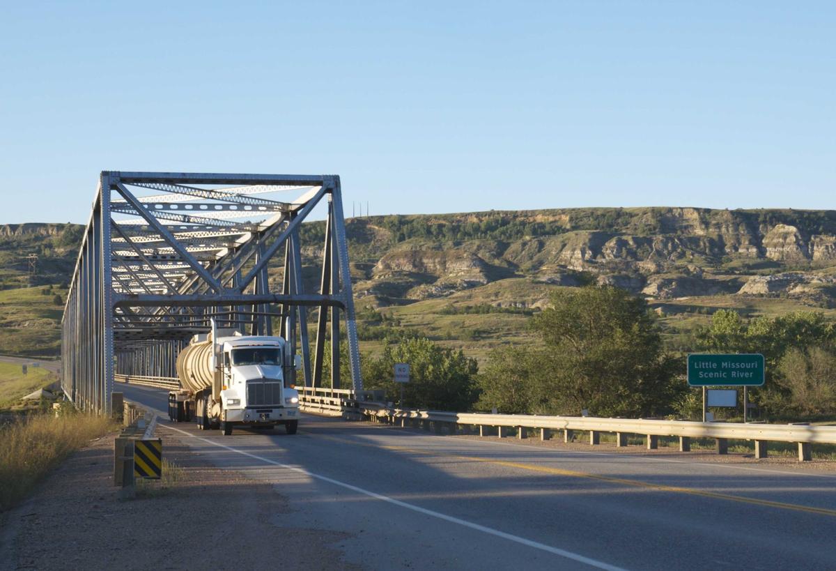 050818-nws-longxbridge.jpg