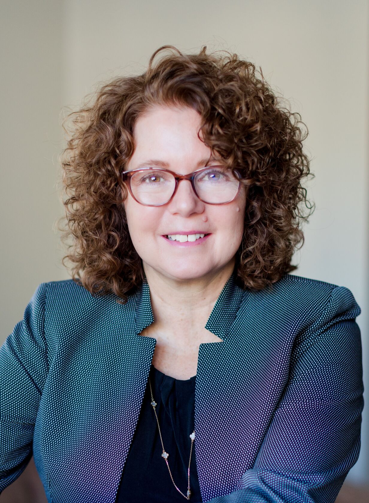 Hammes leading Spahr in district court judge race