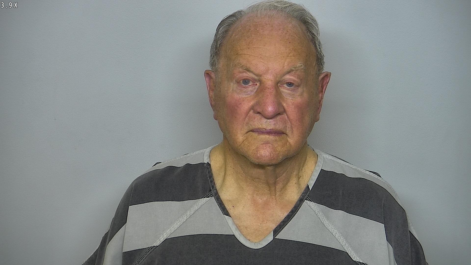 Bismarck man pleads guilty to child sexual abuse charges