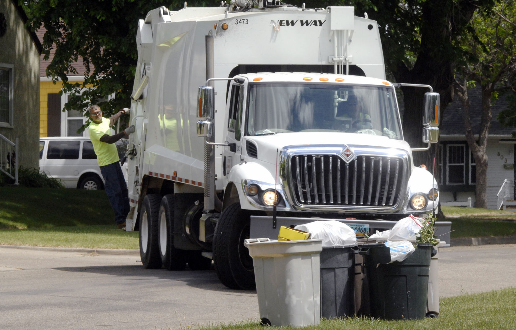 bismarck trash trucks to run four days a week bismarck city of bismarck public works