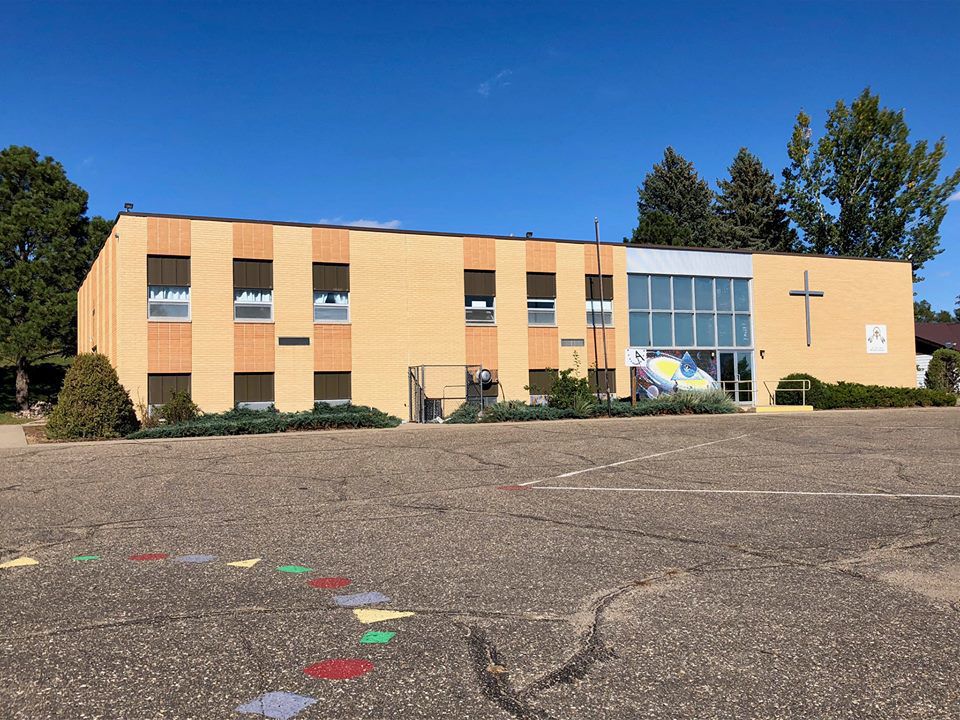 UMary students refurbish computers for Fort Yates school Bismarck