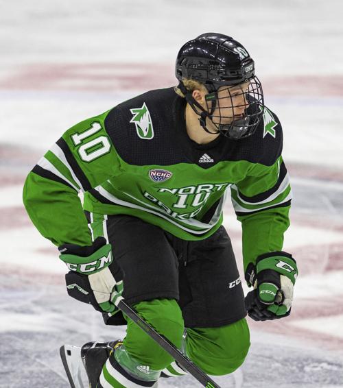 North Dakota Denver Hockey