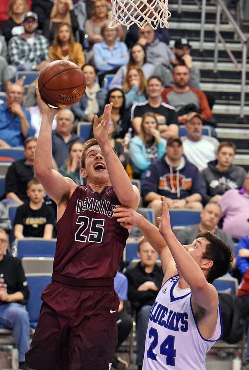 030820-spt-hoops3.jpg