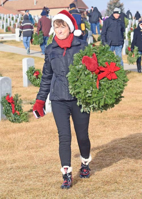 121717-nws-wreaths4.jpg