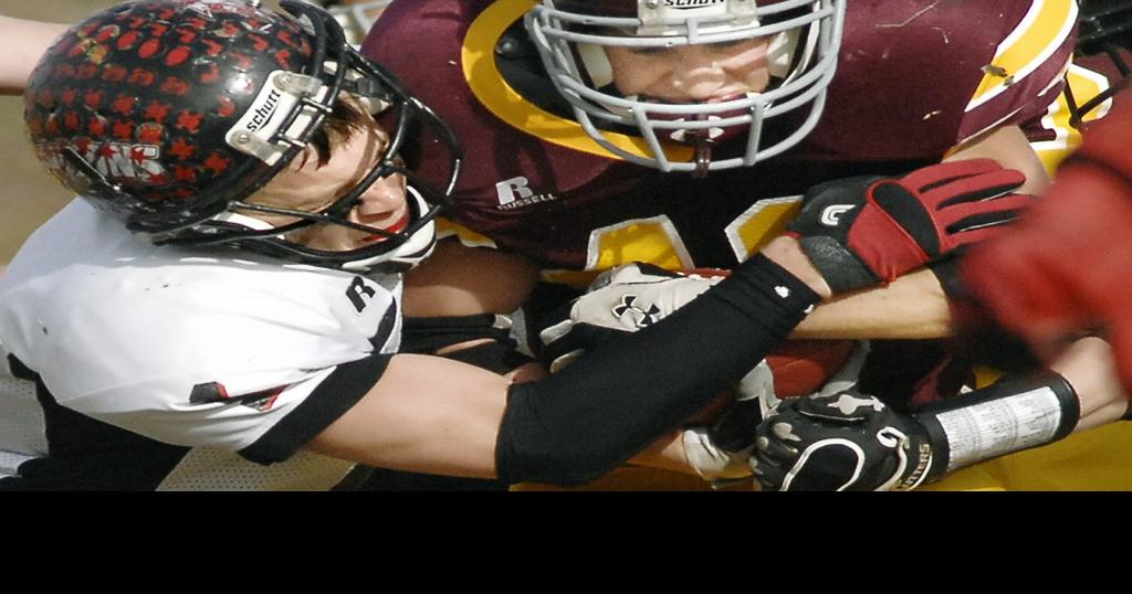 FOOTBALL LintonHMB comes back to beat Maple ValleyEnderlin