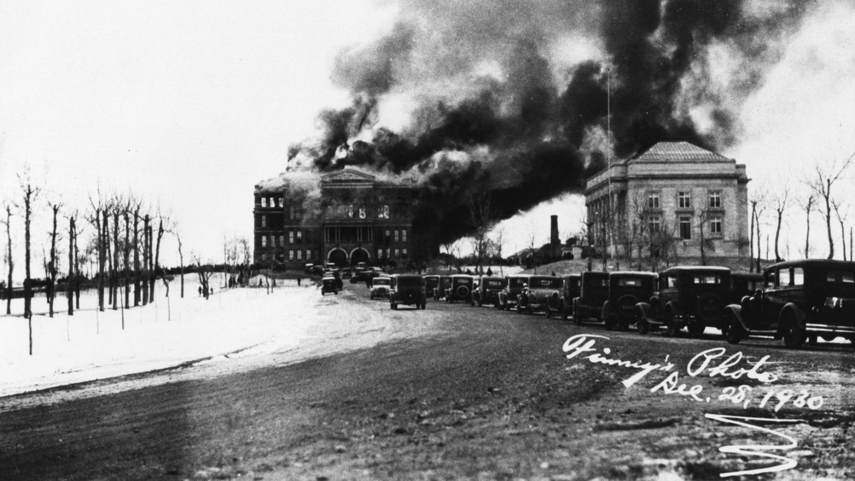 North Dakota History in Photos: Original Capitol burned down 90 years ago - Vimarsana News