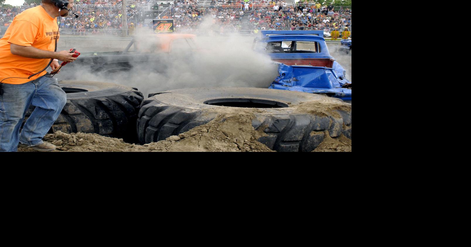 Mandan Team Show Demolition Derby
