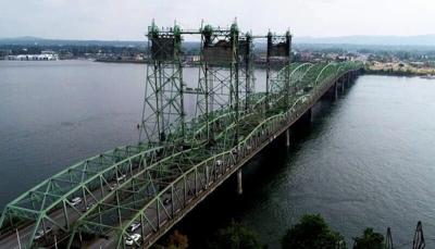 Cable collapse highlight I-5 Bridge safety concerns (dupe-012623)