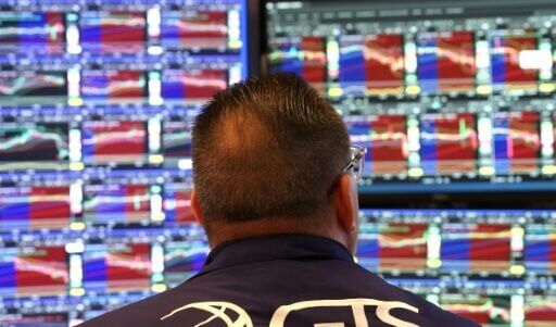 Traders hope nonfarm payrolls data due Friday will clarify the outlook for US interest rates