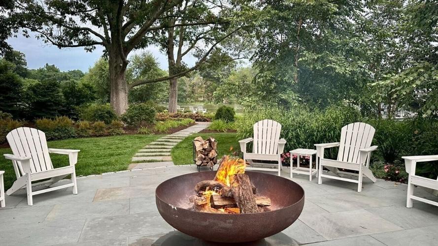 The Oaks’ Firepit Oaks
