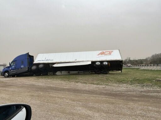 At least 33 dead as tornadoes ravage central US