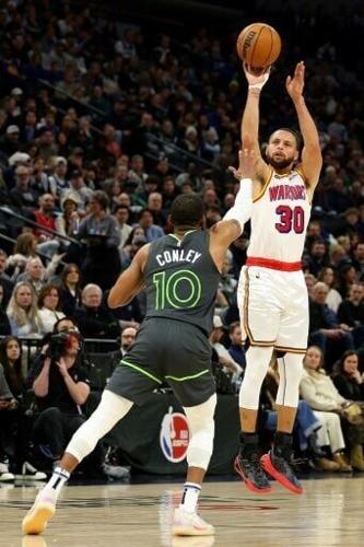 Raptors upset Celtics, Rockets rout Nuggets