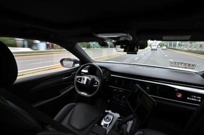 Uber to launch driverless taxis in London next year