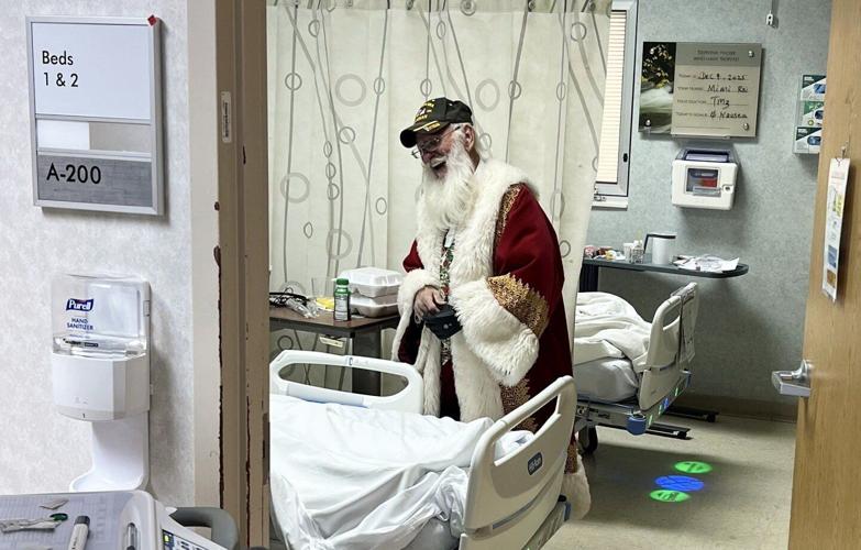 Bionic Santa returns to Nashville with powerful new prosthetic arm