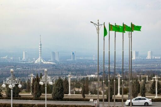 Driving ban puts brakes on young women in Turkmenistan