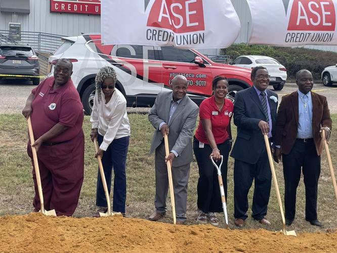 ASE Credit Union groundbreaking county commissioners