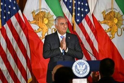 Son of late shah urges Iranians to break with Islamic republic