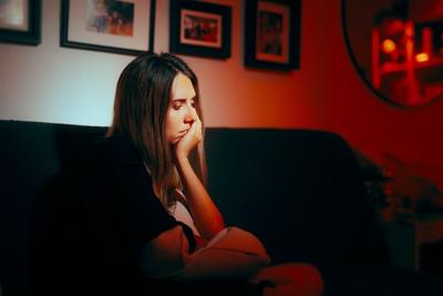 For Some, 'Tis the Season for Loneliness. Experts Offer Tips to Stay Connected