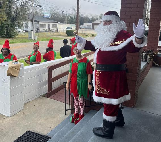 Edmundite Missions celebrates Christmas with Santa, gifts for children