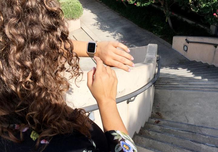 Smartphone apps and wearable trackers boost exercise for people with heart disease