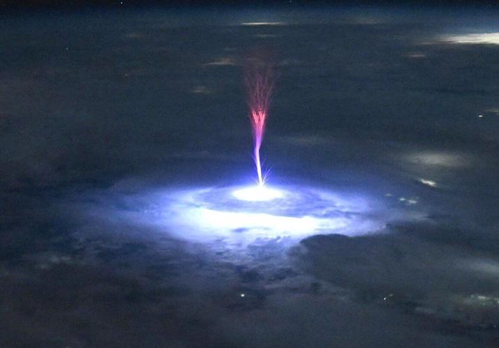 Astronaut captures incredible burst of electricity above Earth