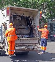 City gets first new garbage truck in 25 years with hopes of reducing maintenance costs