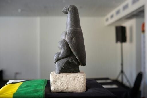 S.Africa returns stolen human remains, sacred carving to Zimbabwe