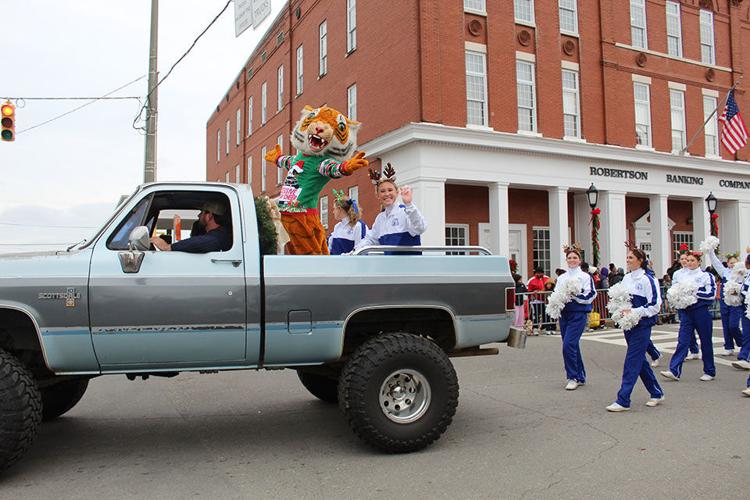 Chase with arms open