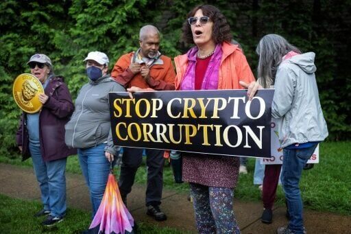 Trump attends memecoin gala as protesters slam 'crypto corruption'