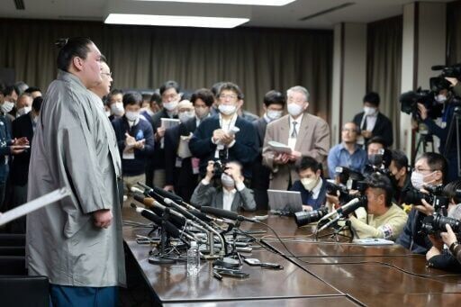 Japan's only sumo grand master to retire