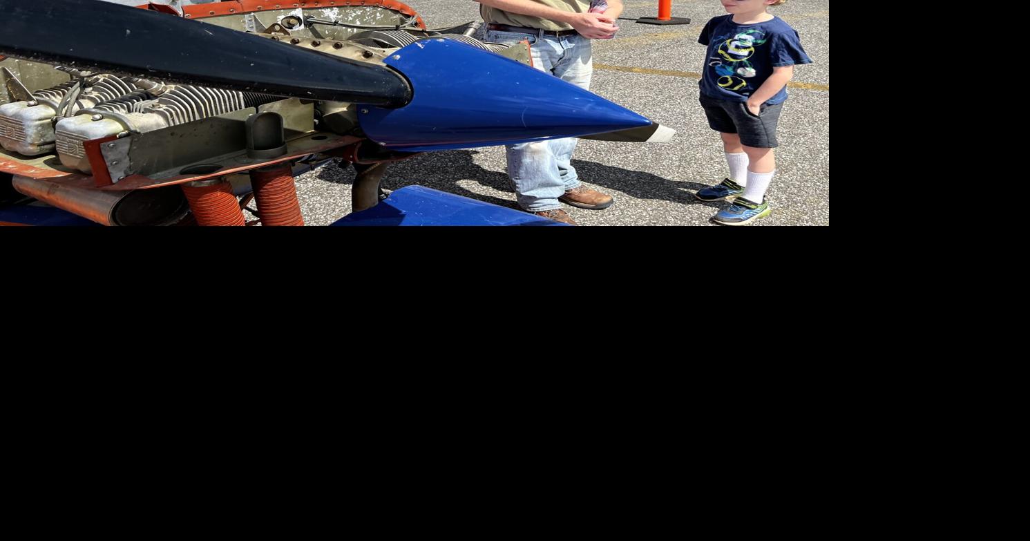 Big crowd packs Vaiden Field on Saturday for annual Fly In event, photo