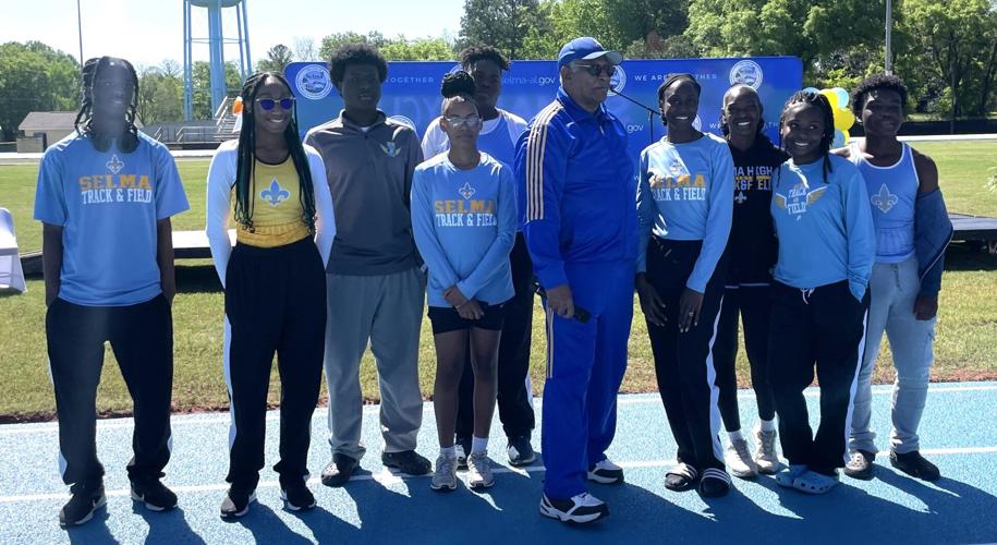 Perkins with Current Selma High track team