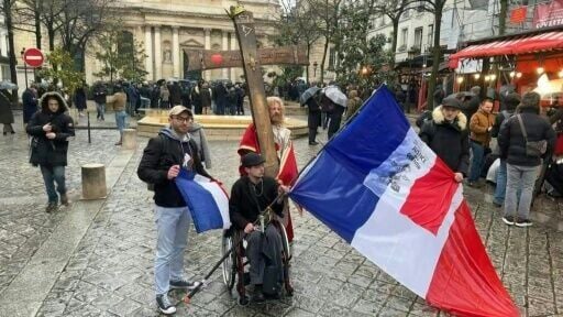 Paris rally demands 'justice for Quentin', after fatal beating of far-right youth