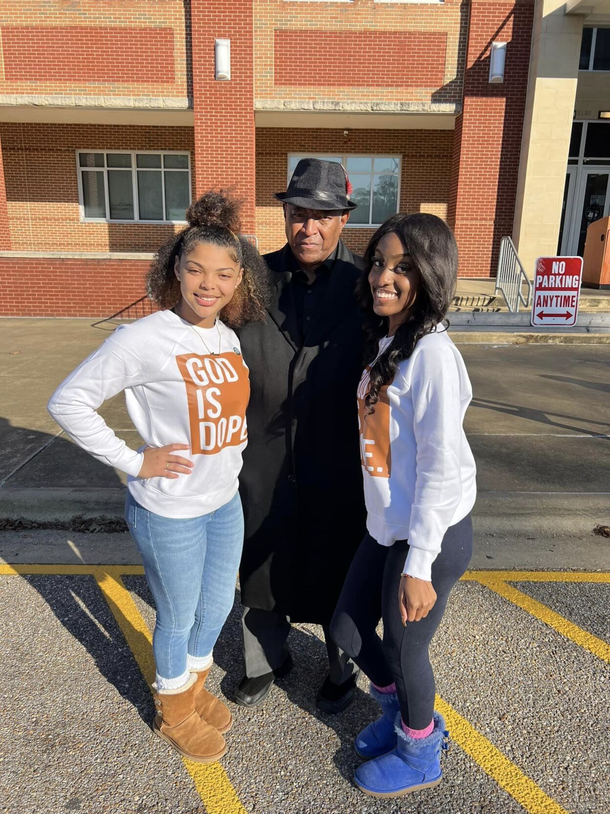 Selma High students organize prayer walk