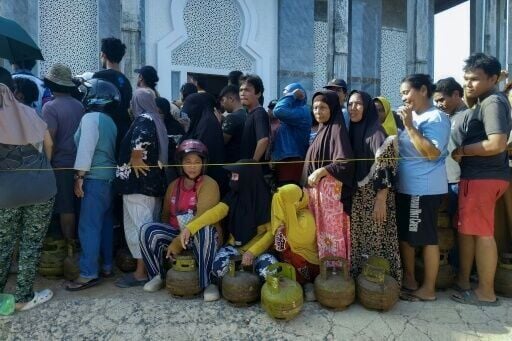 Supplies of food, water and fuel have dwindled in Indonesia's flood-struck villages after landslides wiped out roads and bridges