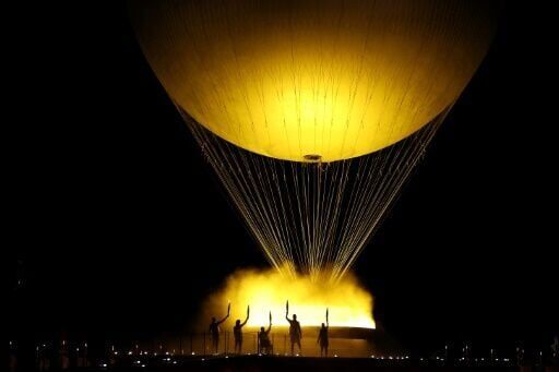 Reinvented Olympic balloon makes Paris comeback