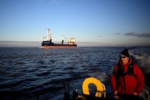 Wind-powered mast to cut emissions sets sail to Canada