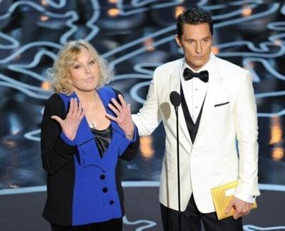 Hitchcock heroine Novak awarded Venice lifetime achievement award